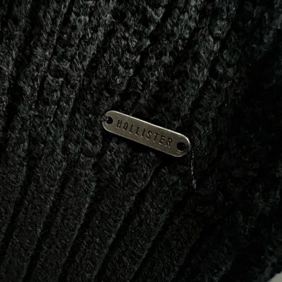 Hollister Black Open Back Sweater - Size XS - Picture 3 of 4
